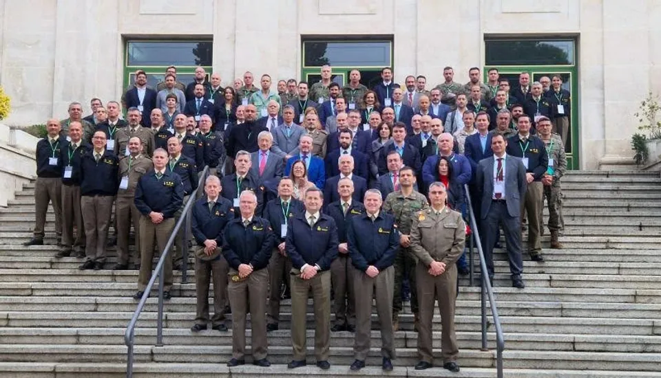 Our lab was invited to introduce what is the (drone) swarm technology and its state-of-the-art to the Spanish Army