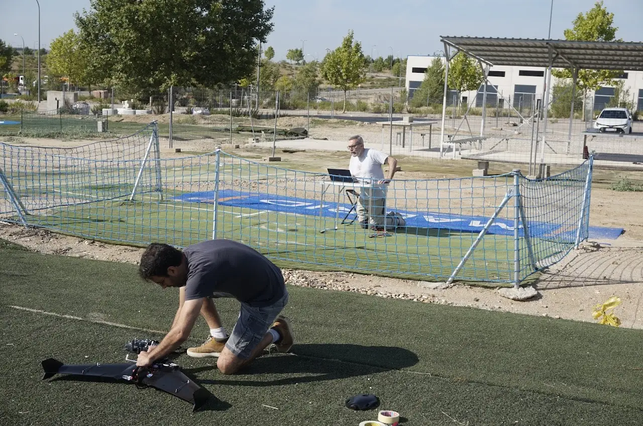 The first copy for Héctor's aerial swarm had a successful maiden flight!