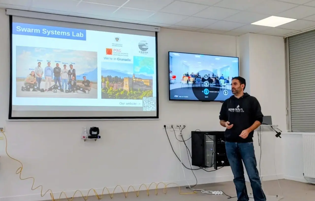 Hector was giving a seminar on how heterogeneous imperfections on actuation and sensing impact on consensus algorithms