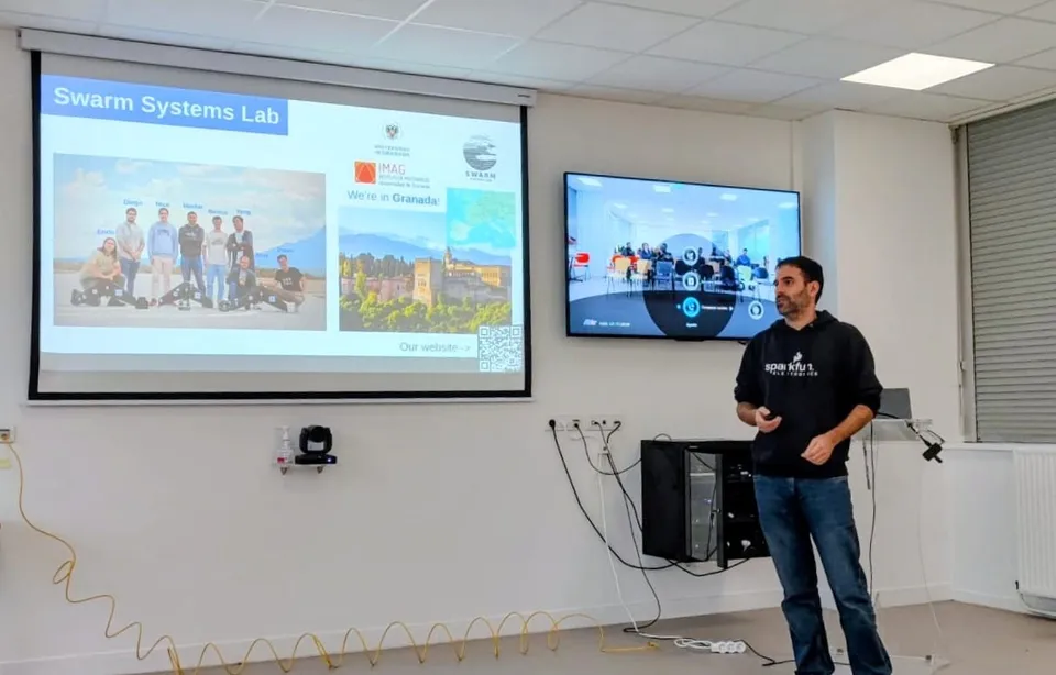 Hector was giving a seminar on how heterogeneous imperfections on actuation and sensing impact on consensus algorithms