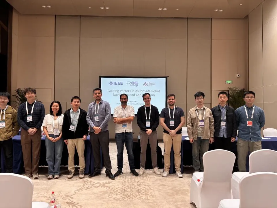 We hosted a workshop exclusively on Guiding Vector Fields during the last day of IROS